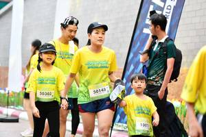 BIB: 50303, 50148, 10012
                            <button type="button" onclick="openModal(21897784)" class="btn btn-primary btn-sm float-right btn-popup" data-toggle="modal" data-target=".modal-high-quality">
                        <i class="fas fa-shopping-cart"></i> Add to Cart
                    </button>
                                            <button type="button" onclick="isThisMe(21897784, true)" class="btn btn-success btn-sm float-right btn-popup btn-isme hidden" data-toggle="tooltip" data-placement="bottom" title="นี่คือรูปของคุณใช่ไหม คลิกที่นี่เพื่อเอาเข้าอัลบั้ม">
                        <i class="fas fa-plus"></i> Add to album
                    </button>
                    <button type="button" onclick="isThisMe(21897784, false)" class="btn btn-warning btn-sm float-right btn-popup btn-isnotme hidden">
                        <i class="fas fa-ban"></i> Remove from album
                    </button>